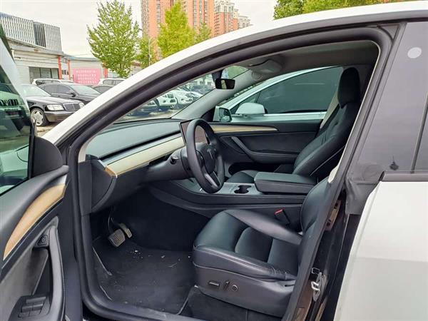 Model Y 2021款 标准续航后驱版