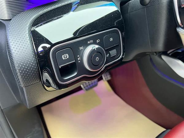 奔驰A级AMG 2023款 AMG A 35 L 4MATIC