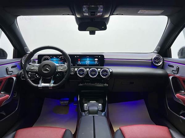 奔驰A级AMG 2023款 AMG A 35 L 4MATIC