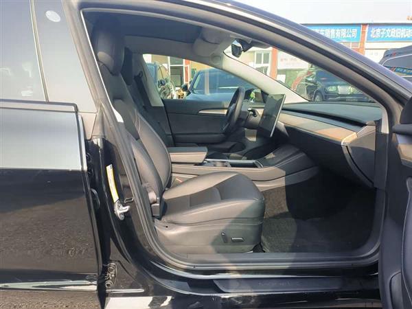 Model 3 2022款 后轮驱动版