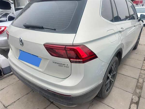 途观L 2018款 改款 380TSI 自动四驱尊崇旗舰版