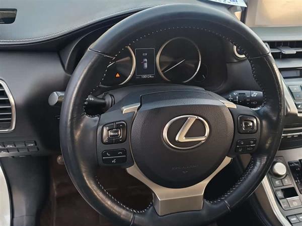 雷克萨斯NX 2015款 300h 全驱 锋致版
