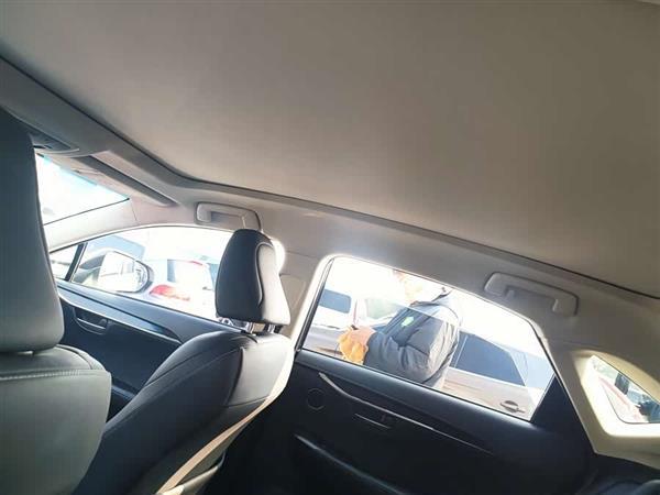 雷克萨斯NX 2015款 300h 全驱 锋致版