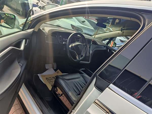 Model X 2016款 Model X P90D