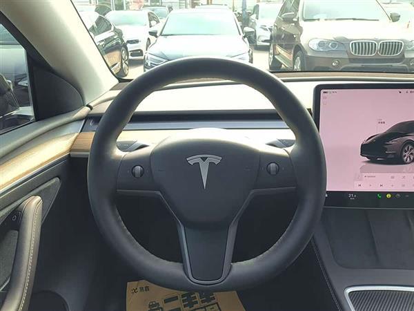 Model Y 2022款 长续航全轮驱动版