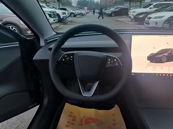 Model 3 2025款 后轮驱动版