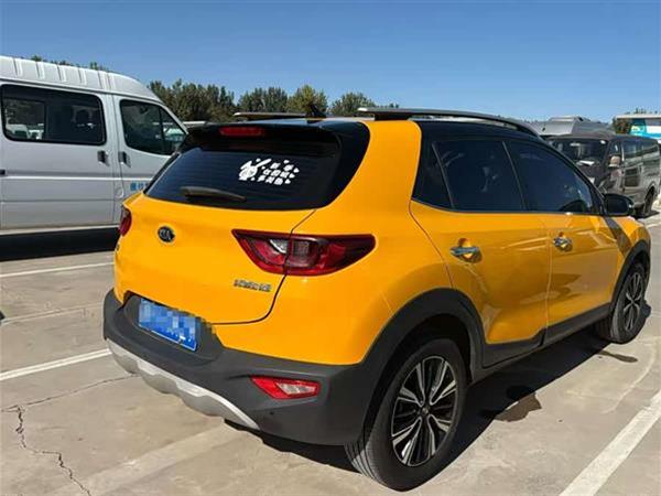 奕跑 2021款 1.4L CVT趣享天窗款