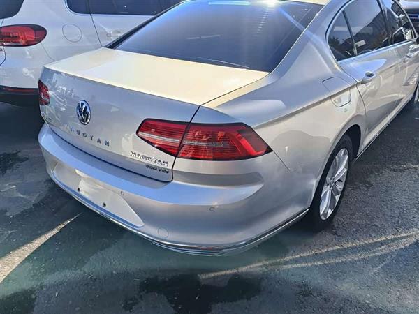 迈腾 2018款 330TSI DSG 豪华型