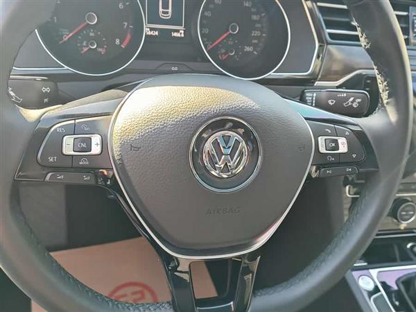 迈腾 2018款 330TSI DSG 豪华型