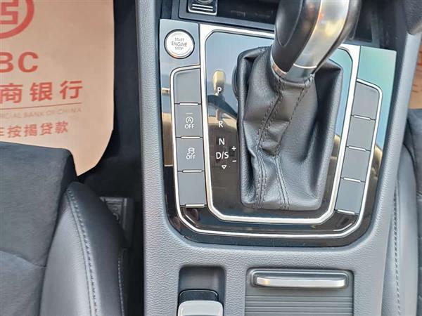 迈腾 2018款 330TSI DSG 豪华型