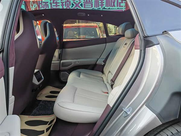 小米YU7 2025款 超长续航高性能四驱Max版