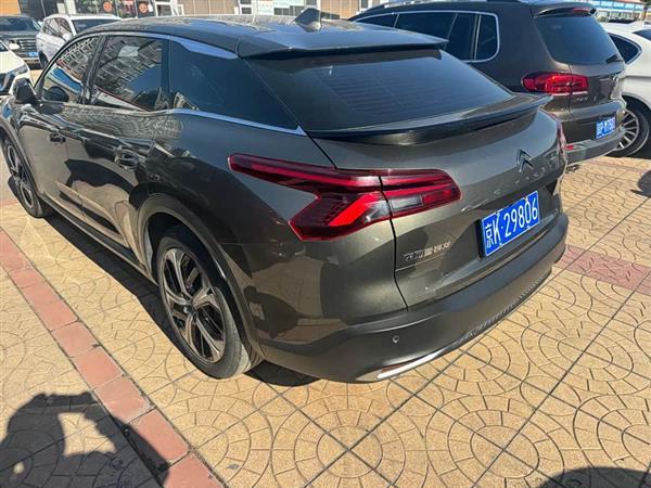 凡尔赛C5 X 2022款 1.6T 享不凡 虎年开门红版