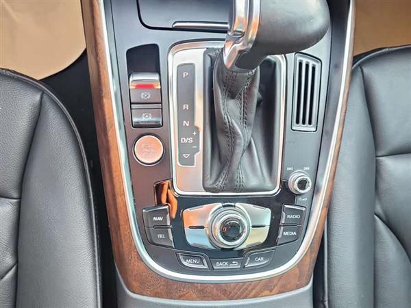 奥迪Q5 2013款 40 TFSI 舒适型