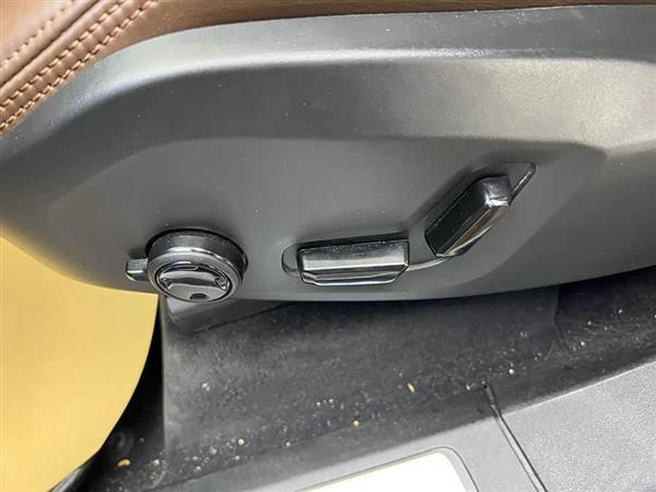 沃尔沃XC90 2021款 B6 智雅豪华版 7座