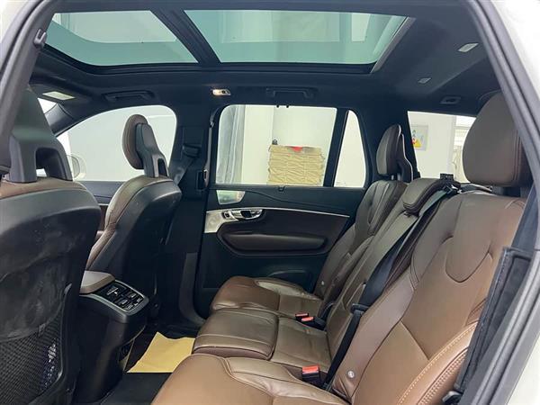 沃尔沃XC90 2021款 B6 智雅豪华版 7座