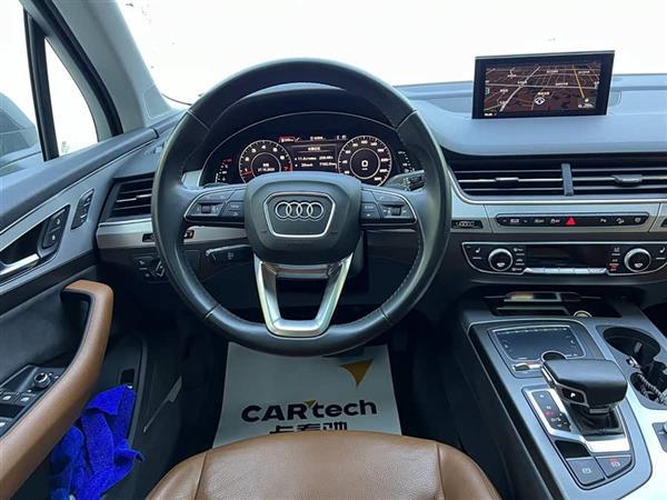 奥迪Q7 2018款 40 TFSI 舒适型