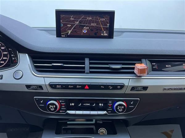 奥迪Q7 2018款 40 TFSI 舒适型