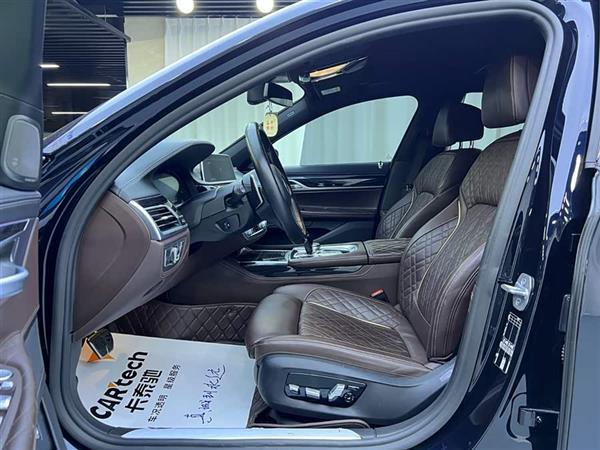 宝马7系 2021款 740Li 领先型 M运动套装