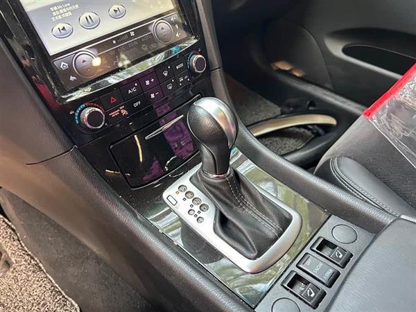 英菲尼迪QX50 2015款 2.5L 舒适版