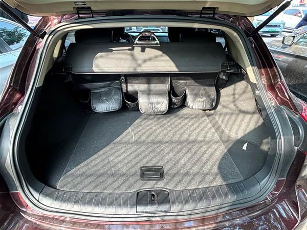 英菲尼迪QX50 2015款 2.5L 舒适版