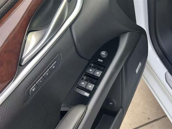 凯迪拉克XTS 2016款 28T 豪华型