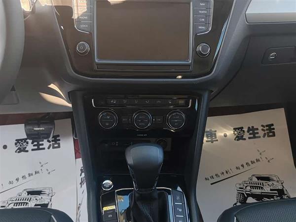 途观L 2017款 380TSI 自动四驱至尊旗舰版