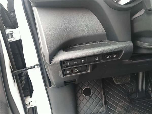 赛那SIENNA 2024款 2.5L混动 尊贵版