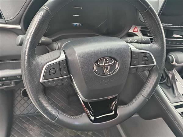 赛那SIENNA 2024款 2.5L混动 尊贵版