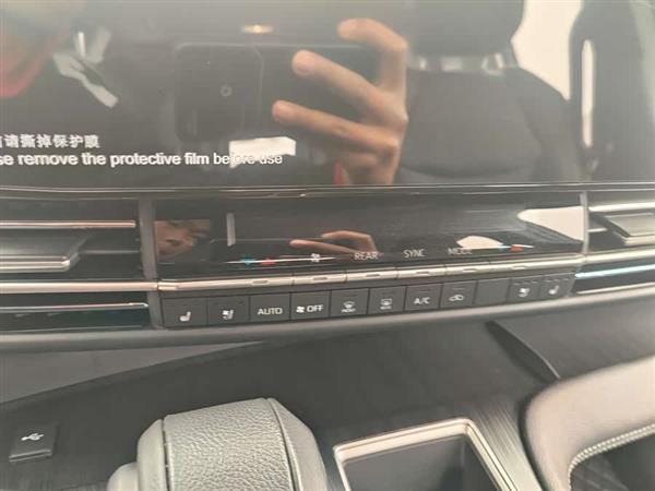 赛那SIENNA 2024款 2.5L混动 尊贵版