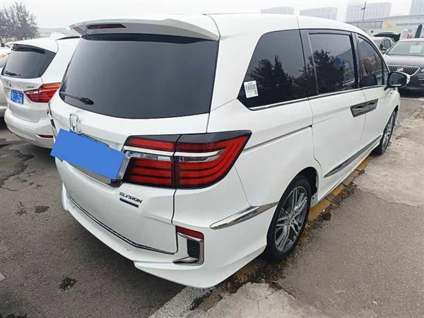 艾力绅 2019款 2.0L 混动豪华版