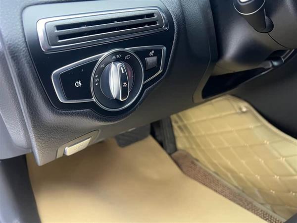 奔驰C级 2018款 C 200 L 运动版