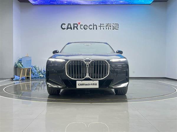 宝马7系 2023款 改款 740Li 尊享型 M运动套装