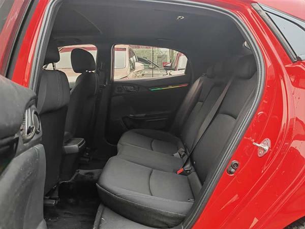 思域 2021款 HATCHBACK 220TURBO CVT潮酷控