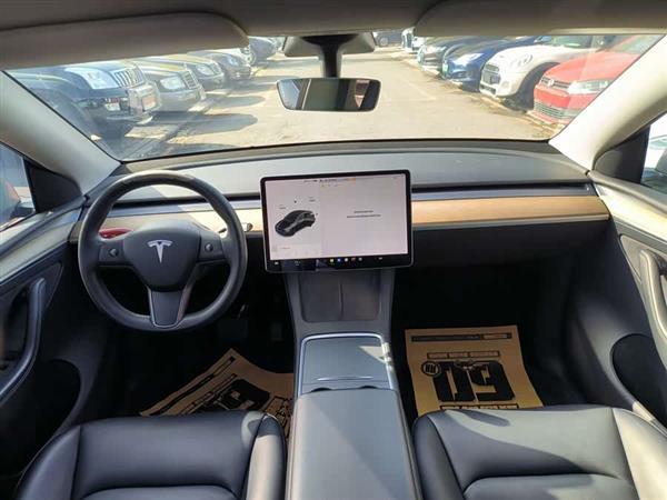 Model Y 2021款 标准续航后驱版
