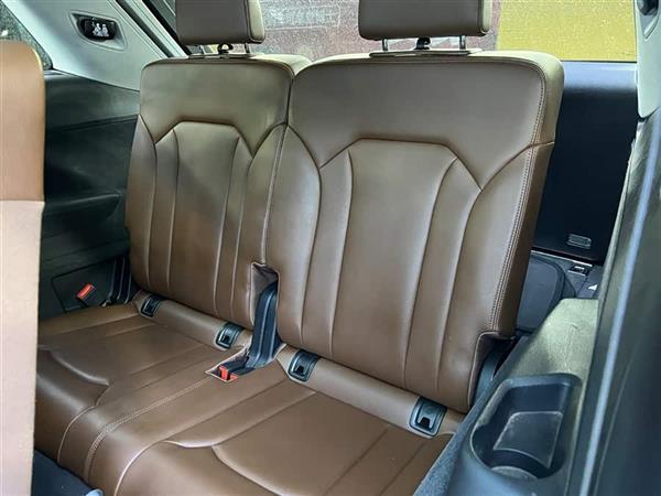 奥迪Q7 2019款 55 TFSI S line运动型