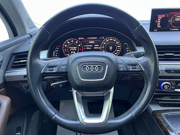奥迪Q7 2019款 55 TFSI S line运动型