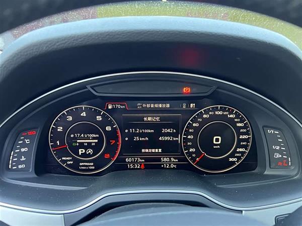 奥迪Q7 2019款 55 TFSI S line运动型