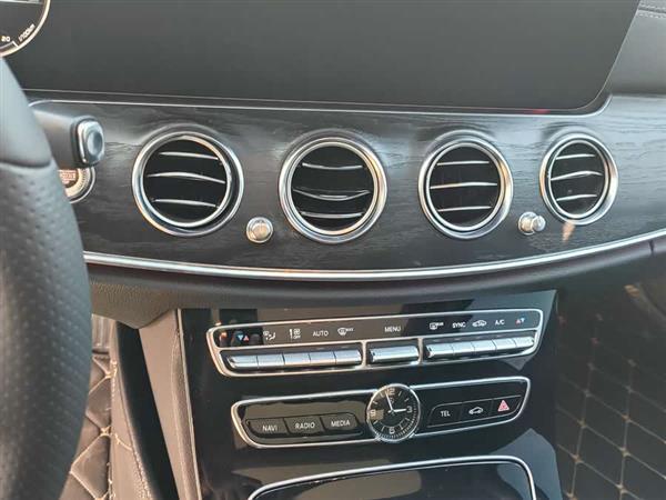 奔驰E级 2016款 E 300 L 运动豪华型