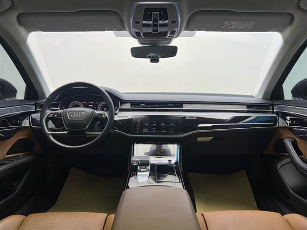 奥迪A8 2024款 A8L 50 TFSI quattro 臻选型