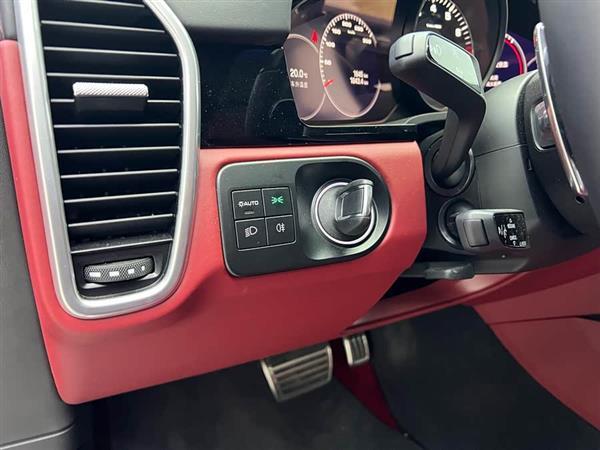 Cayenne 2023款 Cayenne S 2.9T 铂金版