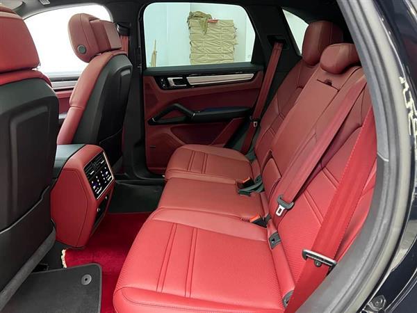 Cayenne 2023款 Cayenne S 2.9T 铂金版