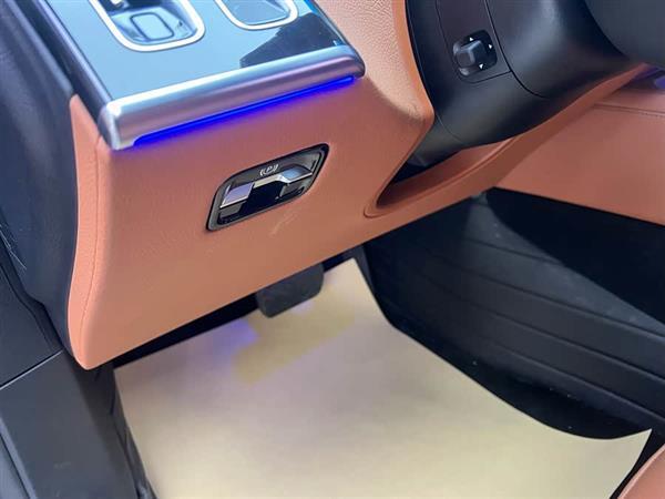 奔驰S级 2023款 改款 S 400 L 豪华型