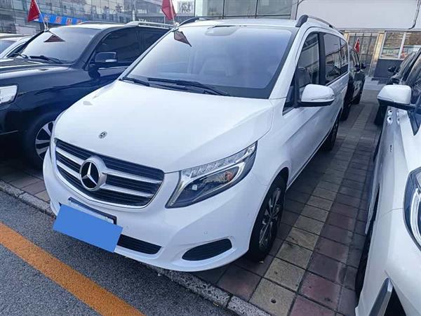 奔驰V级 2017款 V 260 领航版