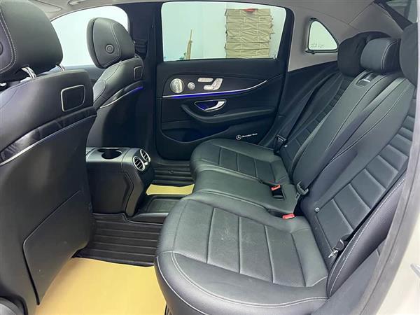 奔驰E级 2019款 改款 E 300 L 运动豪华型