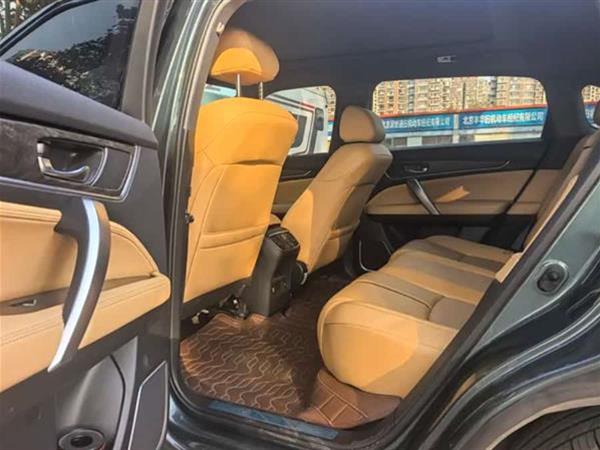 本田UR-V 2020款 370TURBO 两驱尊雅版