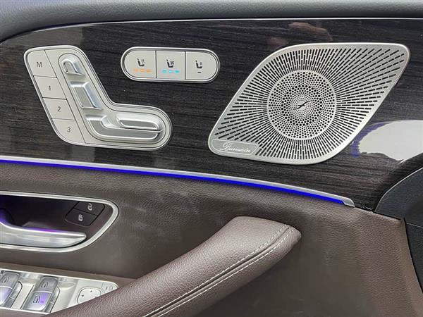 奔驰GLS 2023款 改款二 GLS 450 4MATIC 时尚型