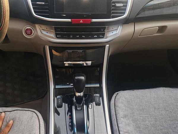 雅阁 2015款 2.4L EX 豪华版