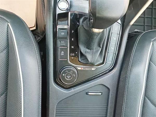 途观L 2017款 380TSI 自动四驱旗舰版