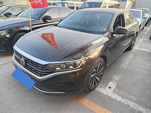 帕萨特 2024款 330TSI 精英版