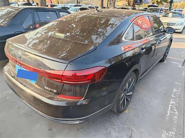 帕萨特 2024款 330TSI 精英版